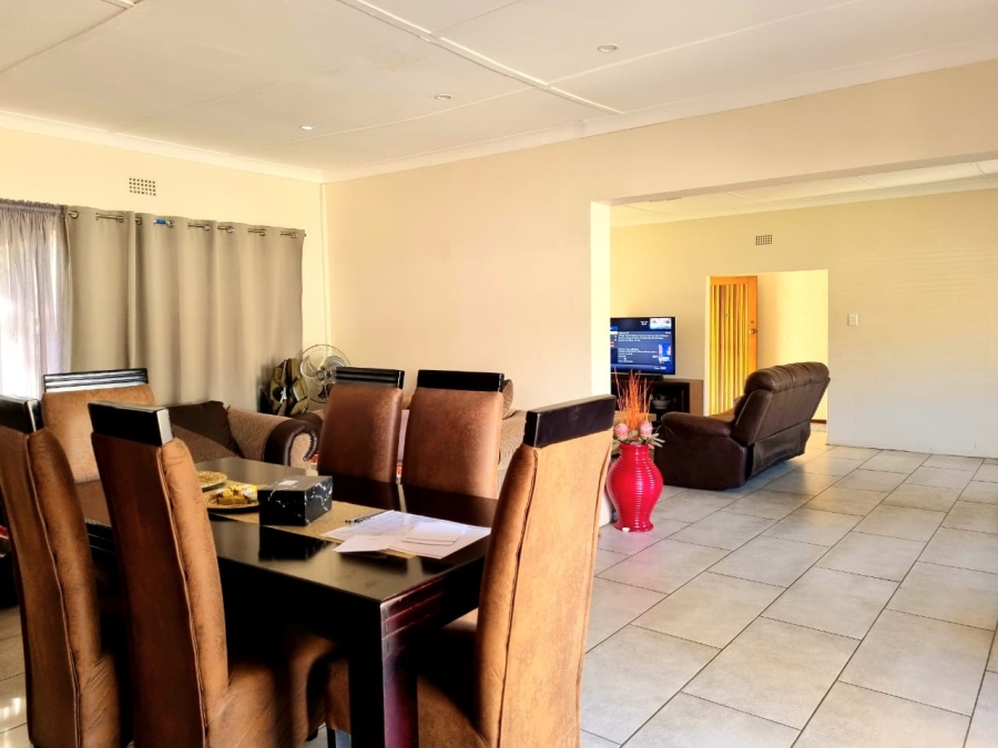 4 Bedroom Property for Sale in Monument Heights Northern Cape